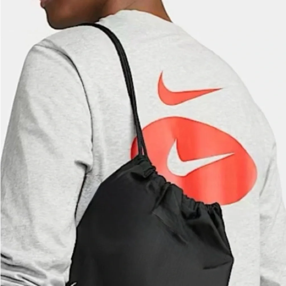 Nike Drawstring & Zip Black Backpack Mesh Fabric Athletic Bag Training Gym Sack